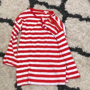 Red/white striped gap 3/4 shirt.